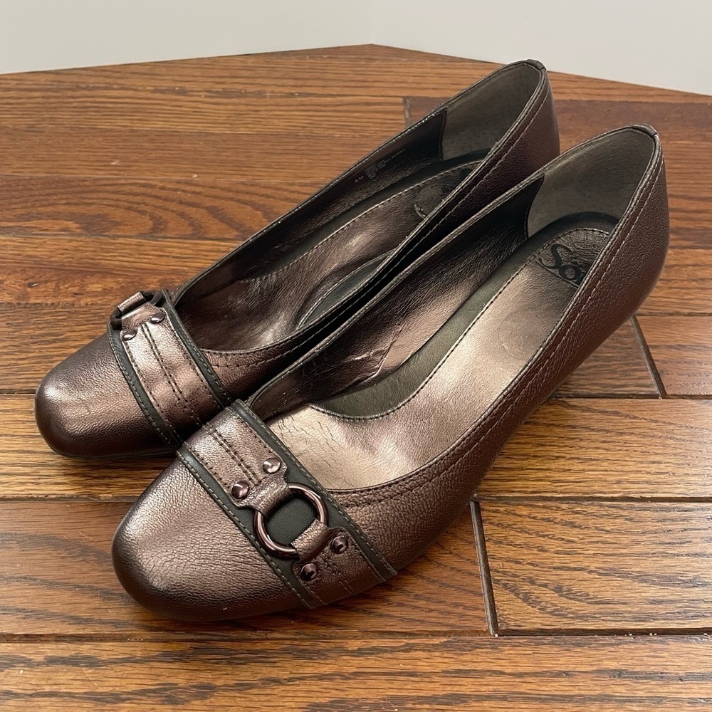 Söfft Bronze Leather Round Toe Women’s Wedge - Size 8